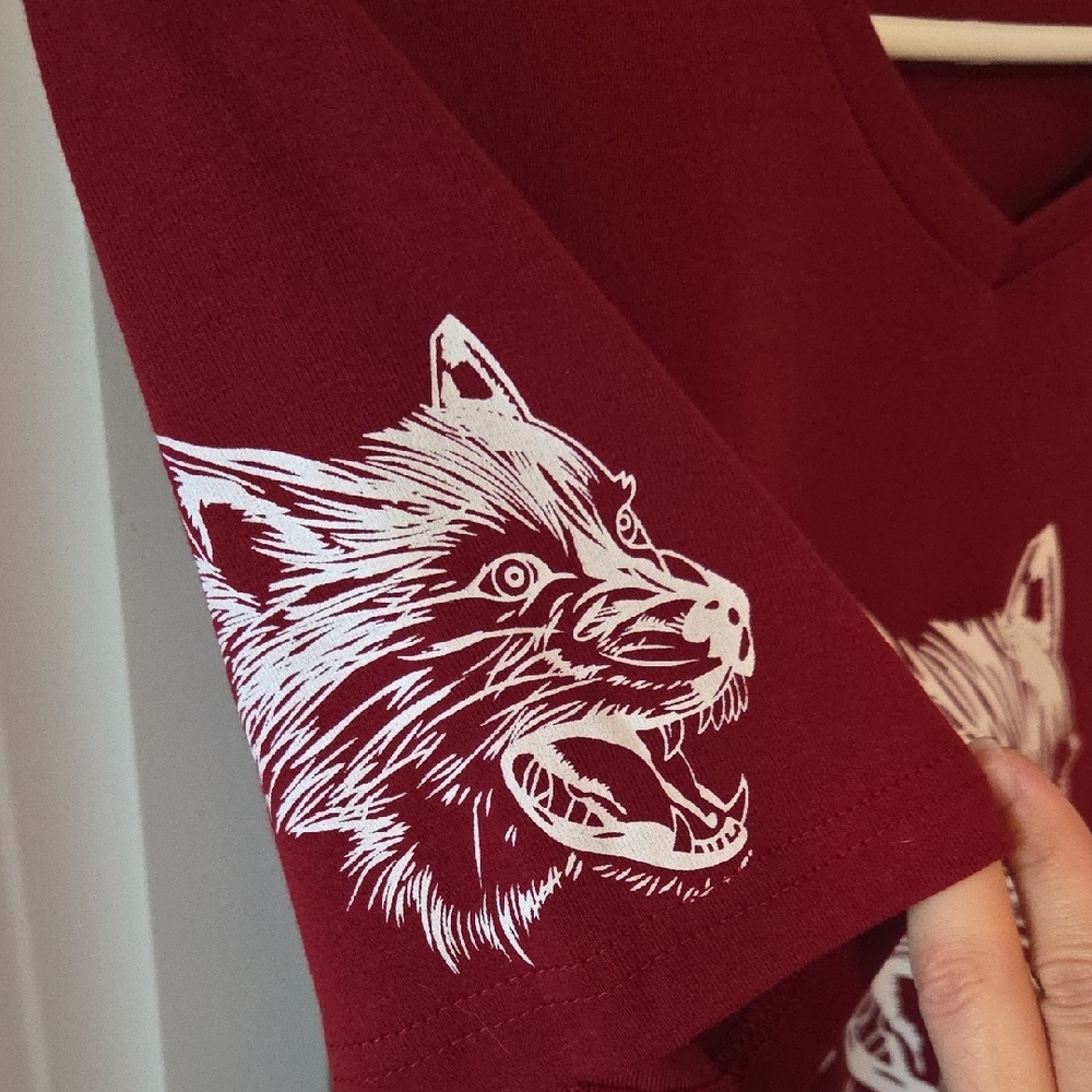 Dark Red Wolf Shirt - Picture 7 of 7
